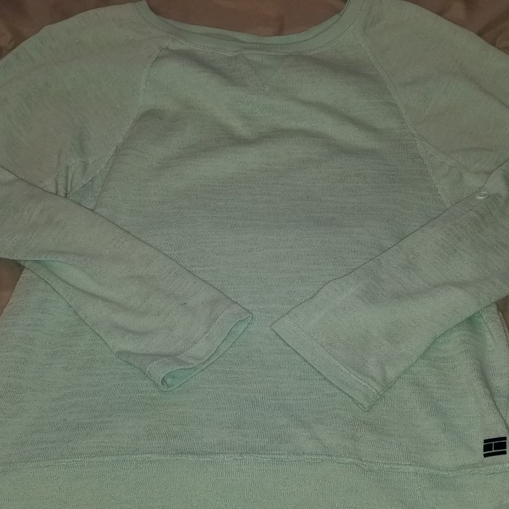 Long sleeve light weight shirt